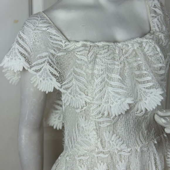 Lovers + Friends White Off-Shoulder Flutter Sleeve Sundress. C36 - Picture 7 of 16